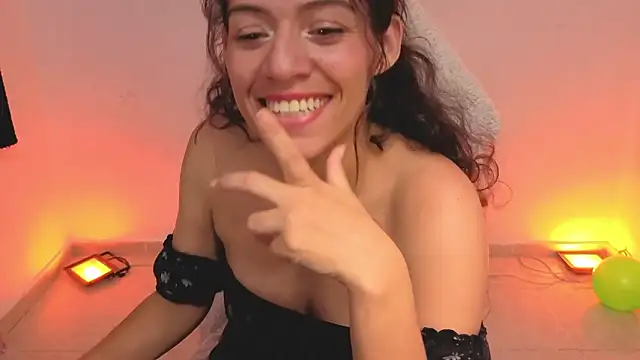 daniela_rivasthl élő XXX-chatje