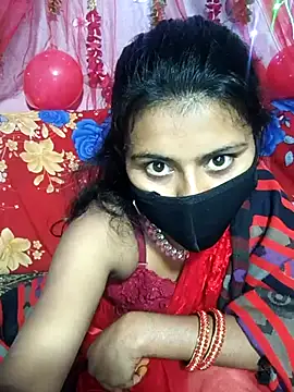 heena3355 Adlı Modelin Canlı XXX Sohbeti