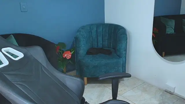 Zamira_Taylor Live XXX-Chat