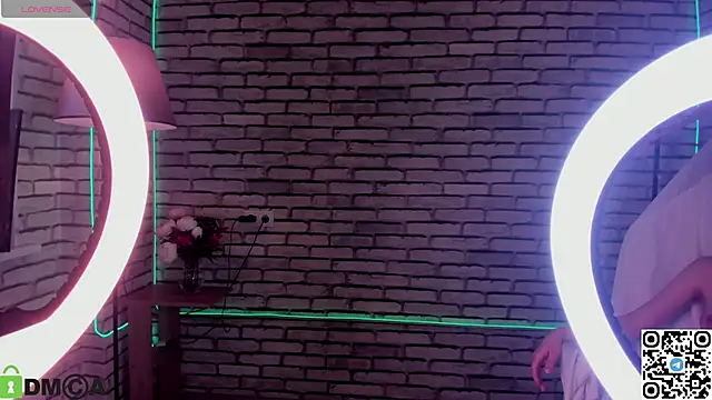 Lea_much's Live XXX Chat