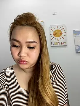 Almira6868 Chat XXX in diretta