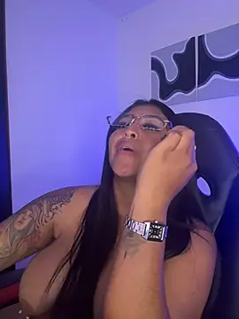 XXX chat uživo modela meganjames1