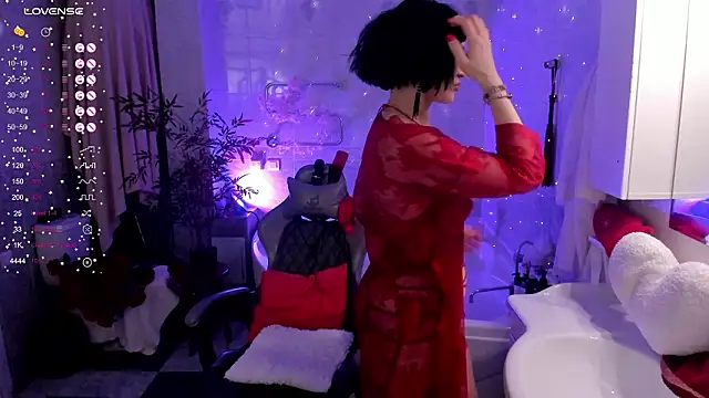 LikaKlint Adlı Modelin Canlı XXX Sohbeti