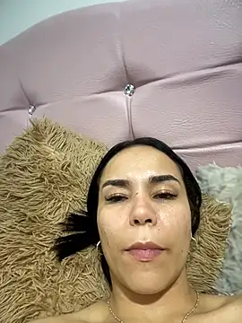 แชท XXX สดของ Naatalia