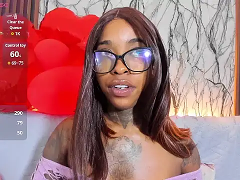 Pauline_Fox 现场XXX聊天