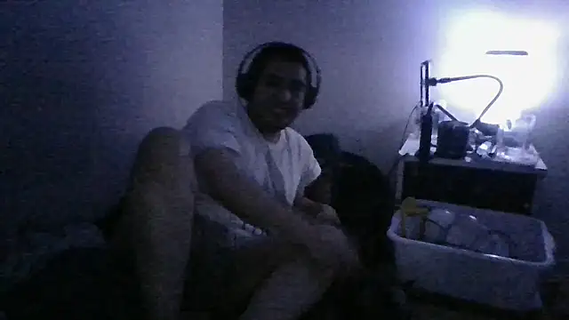 xXArcangelYairXx: διαδικτυακό σόου στην κάμερα