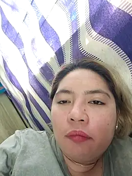 kinkynastymum74n Live XXX chat