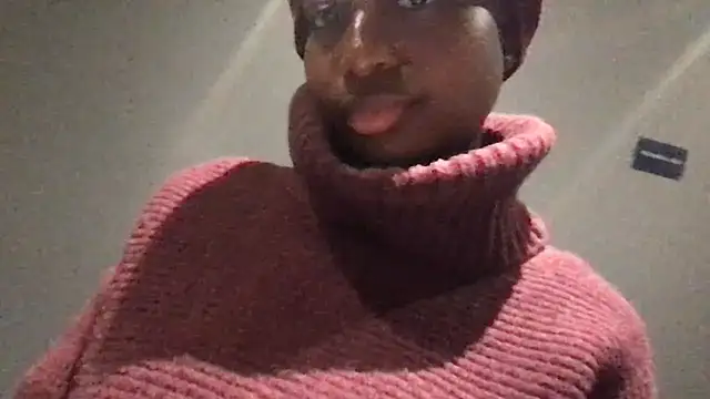 XXX chat uživo modela tia___fox