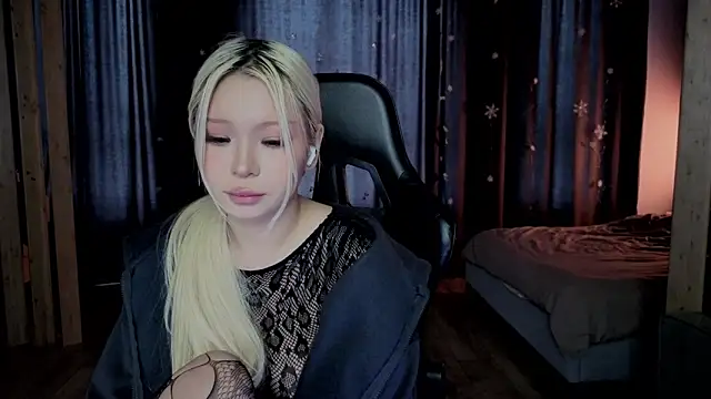 RileyMee's Webcam Show