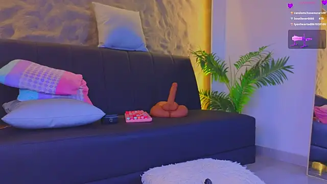 Isa__Blanc Show in webcam