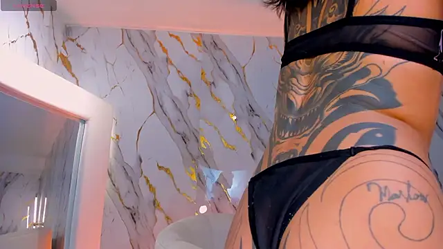 Czat XXX na żywo – KayraLanne