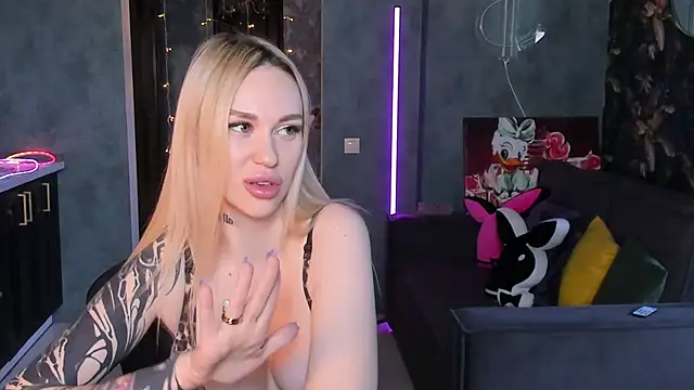 Blckmirrorr live XXX chat