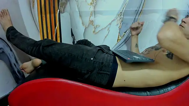 Czat XXX na żywo – Straight_Guy22