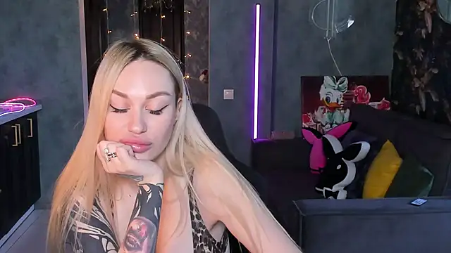 Blckmirrorr live XXX chat