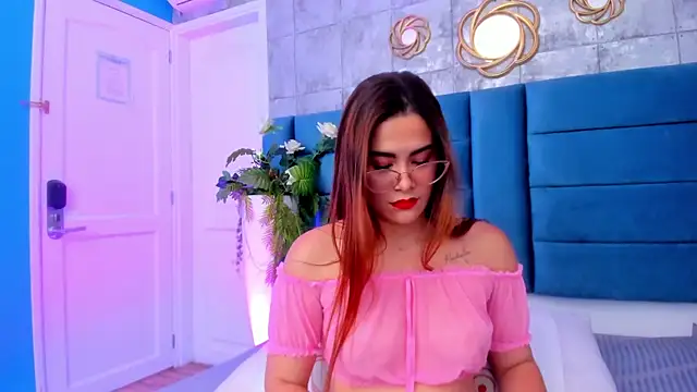 SaraAlvarezx 现场XXX聊天