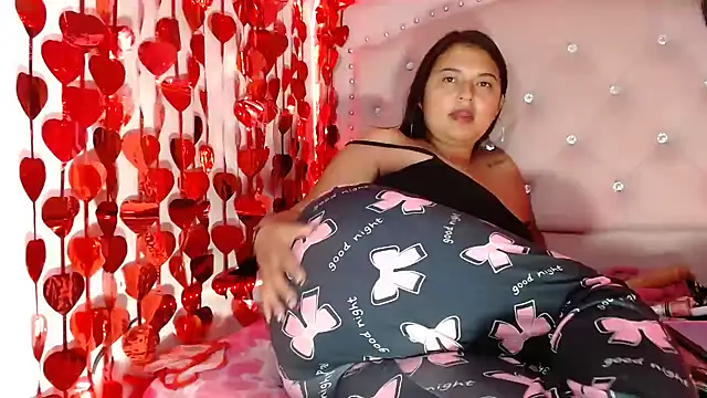 violetaass élő XXX-chatje