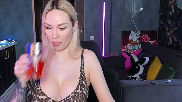 แชท XXX สดของ Blckmirrorr