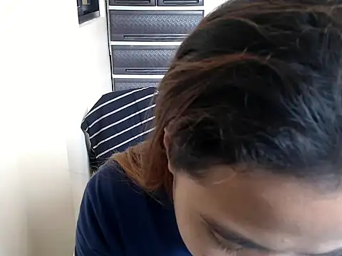 แชท XXX สดของ xTheLastVIRGINx