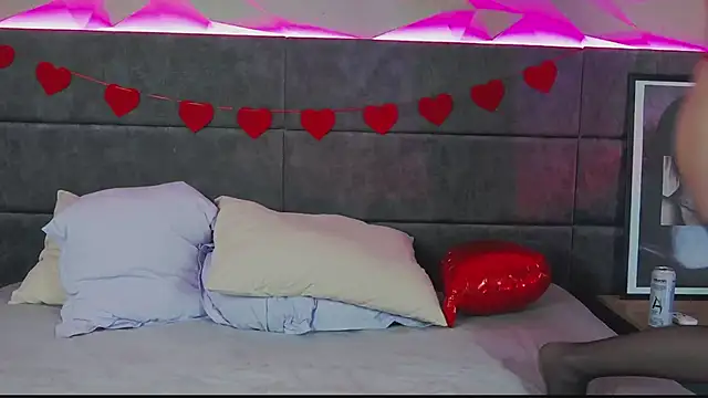 XXX chat uživo modela -LeilaPassion-