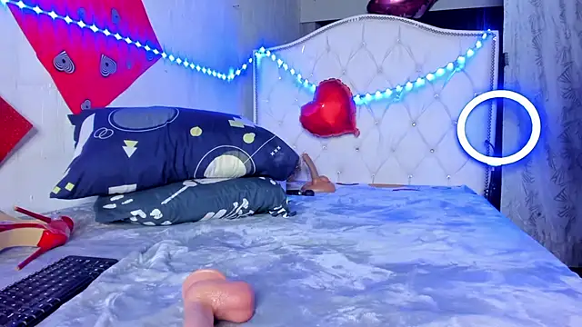 แชท XXX สดของ Elettrahot_