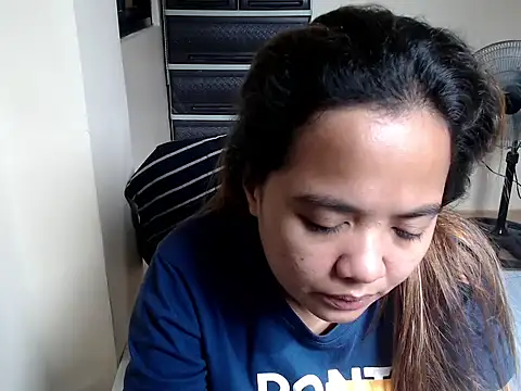 แชท XXX สดของ xTheLastVIRGINx