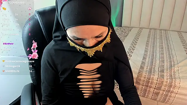 Latifa_ali's Live XXX Chat