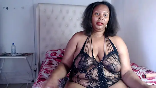 Chat +18 de PlatnumBoobsX ao vivo