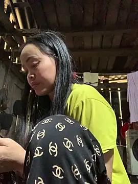 hinicky-0 Chat XXX in diretta