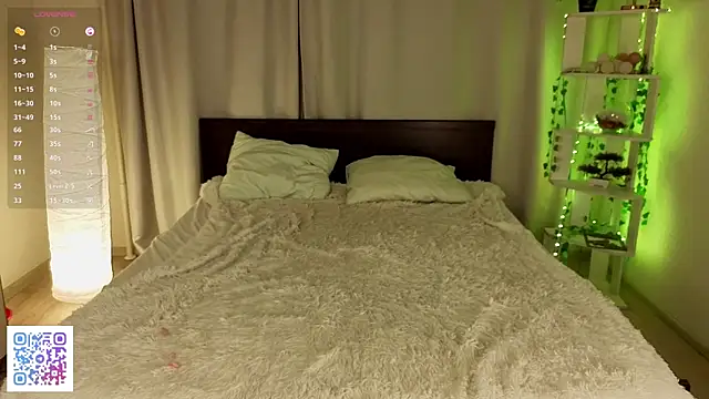 LeanneDinkle live XXX chat