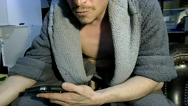 ShadowLove85's Webcam Show