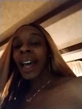 Chat +18 de Jasmine_FullsShine ao vivo