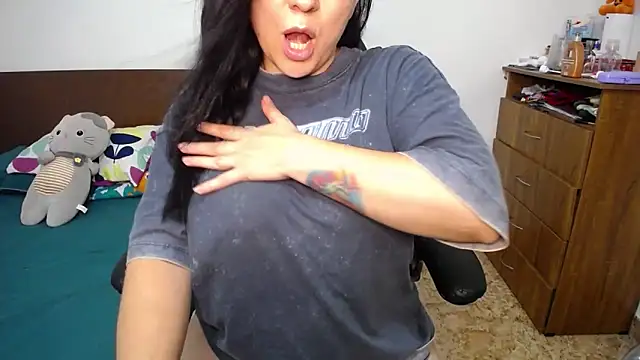 alexa_milsf's Webcam Show