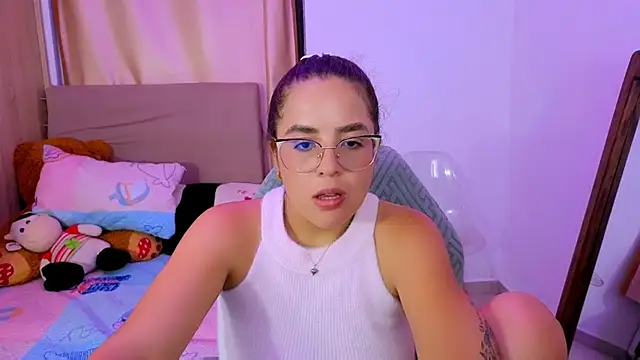 _alicia_z: απευθείας συνομιλία ΧΧΧ