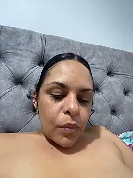 Kataliina Adlı Modelin Canlı XXX Sohbeti