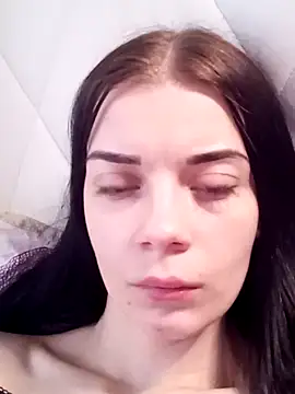 Show modela JhonSHelBy7LuNa na web-kameri