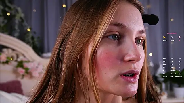 MonaEldon Chat XXX in diretta