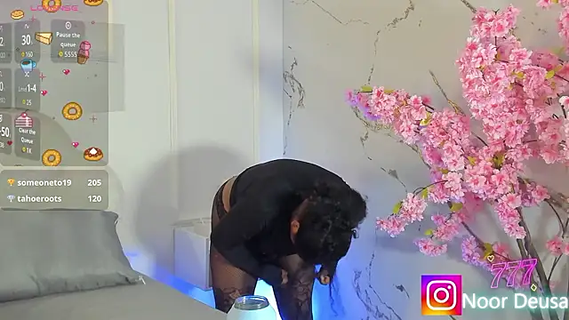 Candaceoweens: онлайн-секс-чат