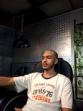 Czat XXX na żywo – MarcusRain_