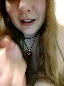 AugustRayn Chat XXX in diretta