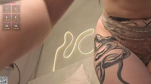 Sembang XXX Secara Langsung NicolaHulse