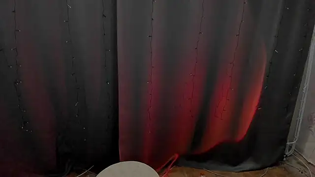 Chatroom XXX en direct de t0riayun0