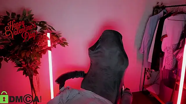 Mia_R0ss Adlı Modelin Canlı XXX Sohbeti