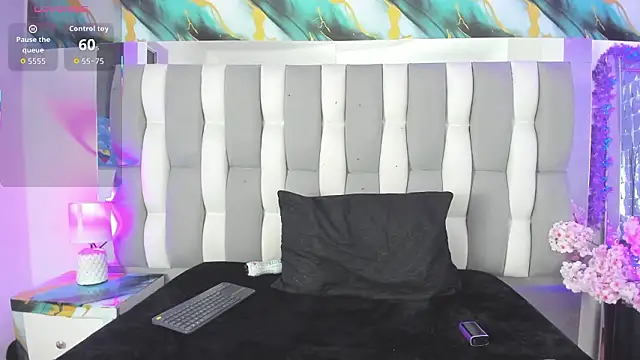 Chat +18 de IsaDiiaz ao vivo