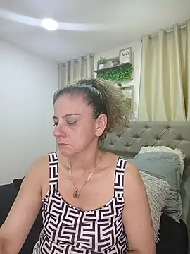 sasi_luna's Live XXX Chat