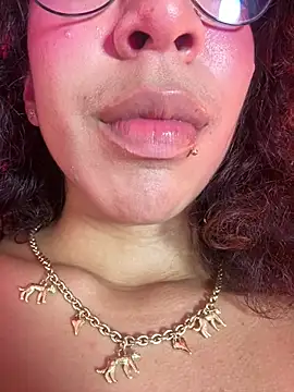 Woo_isDaphne Webcamshow