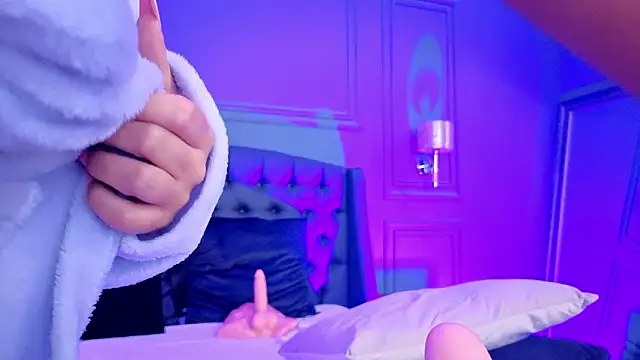 EvaXXRoseXXX 现场XXX聊天