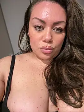 BadAssVeronica Chat XXX in diretta