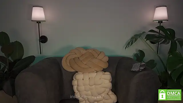 Chat +18 de nyx_97 ao vivo