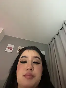 Aliciawhitee Adlı Modelin Canlı XXX Sohbeti