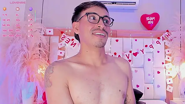 Mr_aronnn_ Chat XXX live